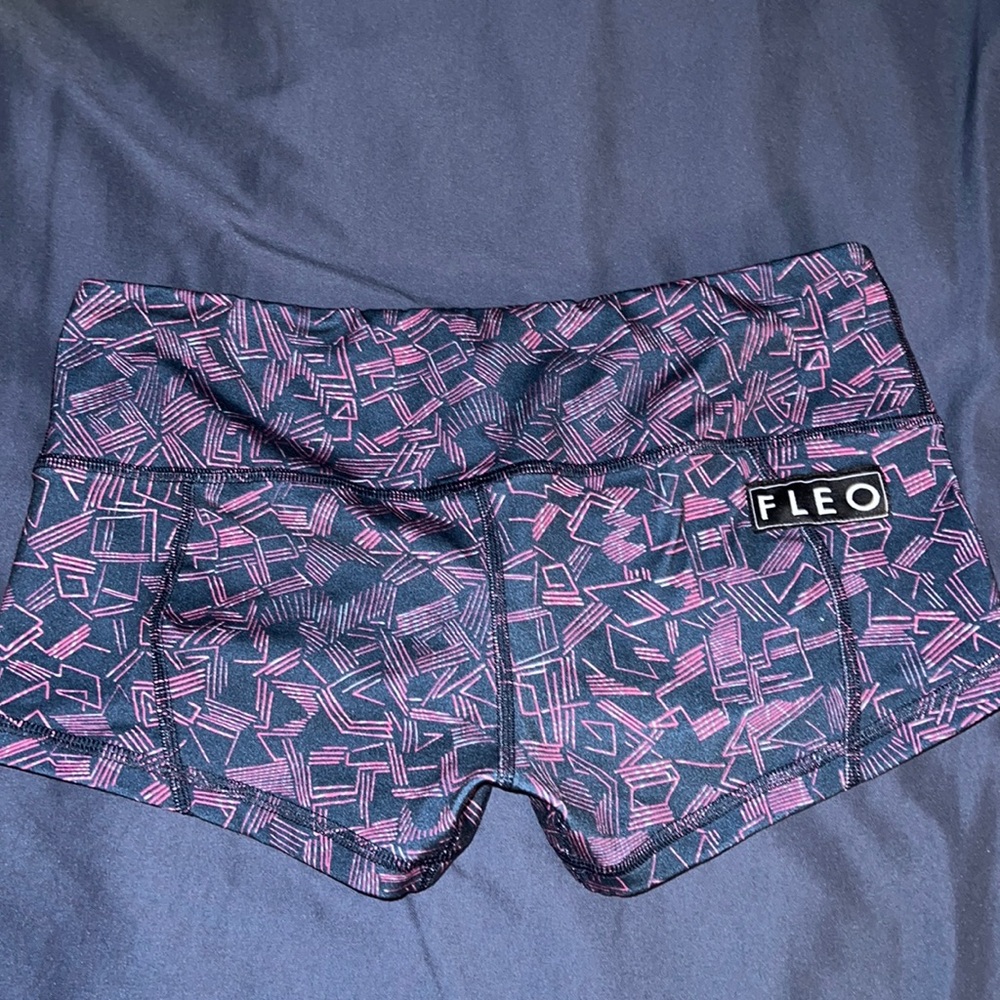 Fleo workout shorts